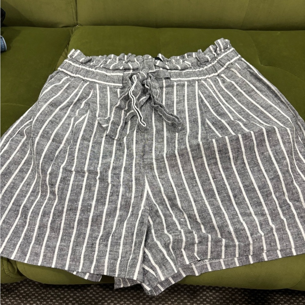 Express shorts XS